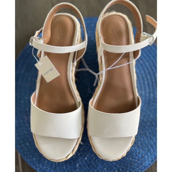 Platform Wedge Heels - Picture 3 of 5